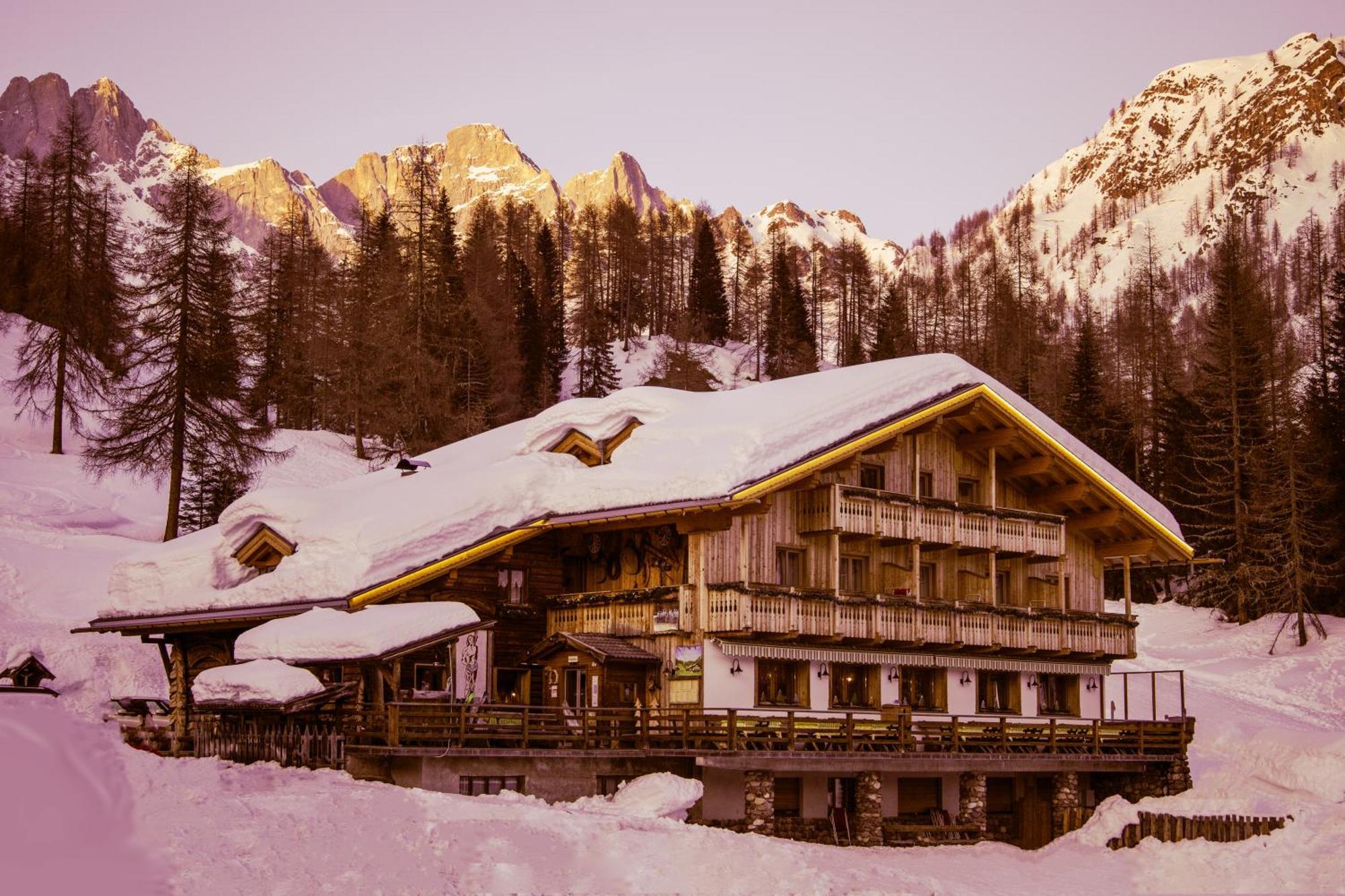 Rifugio Flora Alpina Hotel Passo San Pellegrino Exterior foto